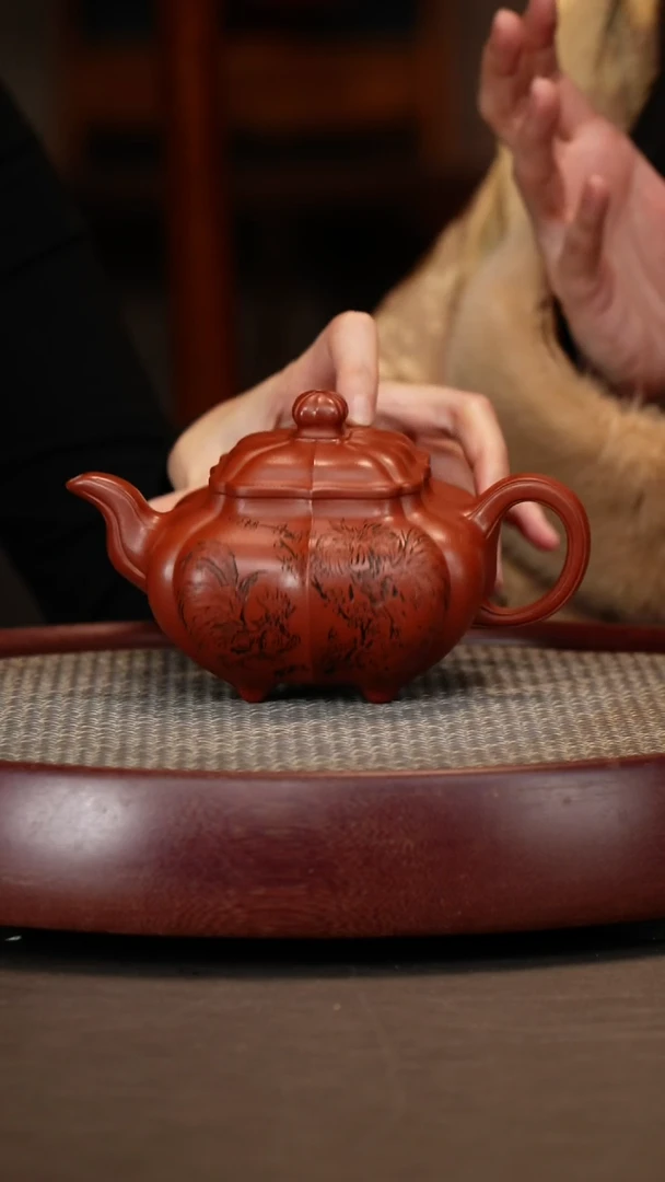 【闪购商品】紫砂茶壶四方筋纹传炉380c+鸡画+章