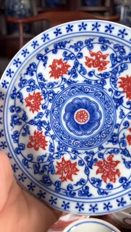 柴窑青花釉里红缠枝莲壶承