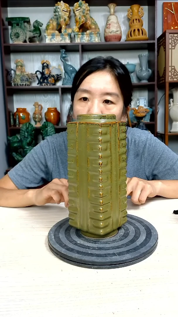 经典精美复古风格瓷器
