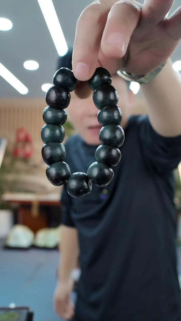 未镶嵌手链透闪石质玉手串