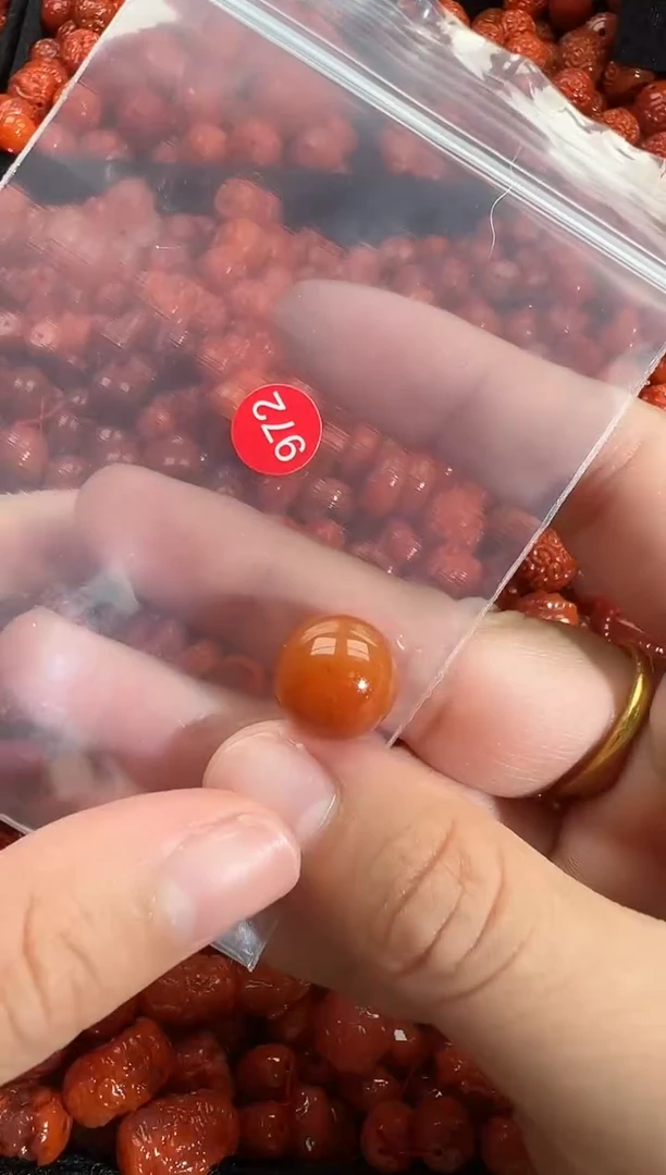 颈饰未镶嵌南红玛瑙1