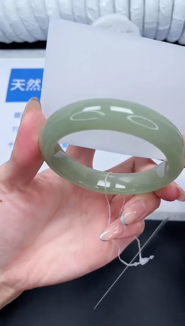 未镶嵌手镯石英质玉32-57DK
