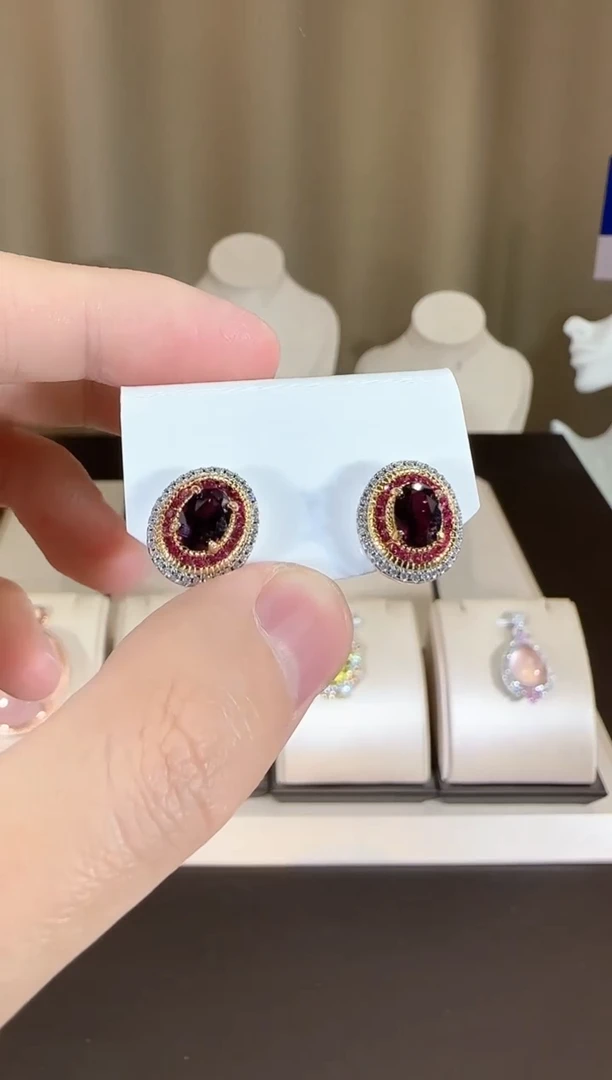 【闪购商品】石榴石（紫牙乌）耳饰银S925镶嵌耳钉11*13mm