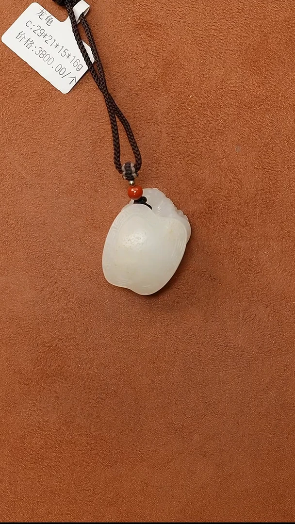 颈饰未镶嵌和田玉0