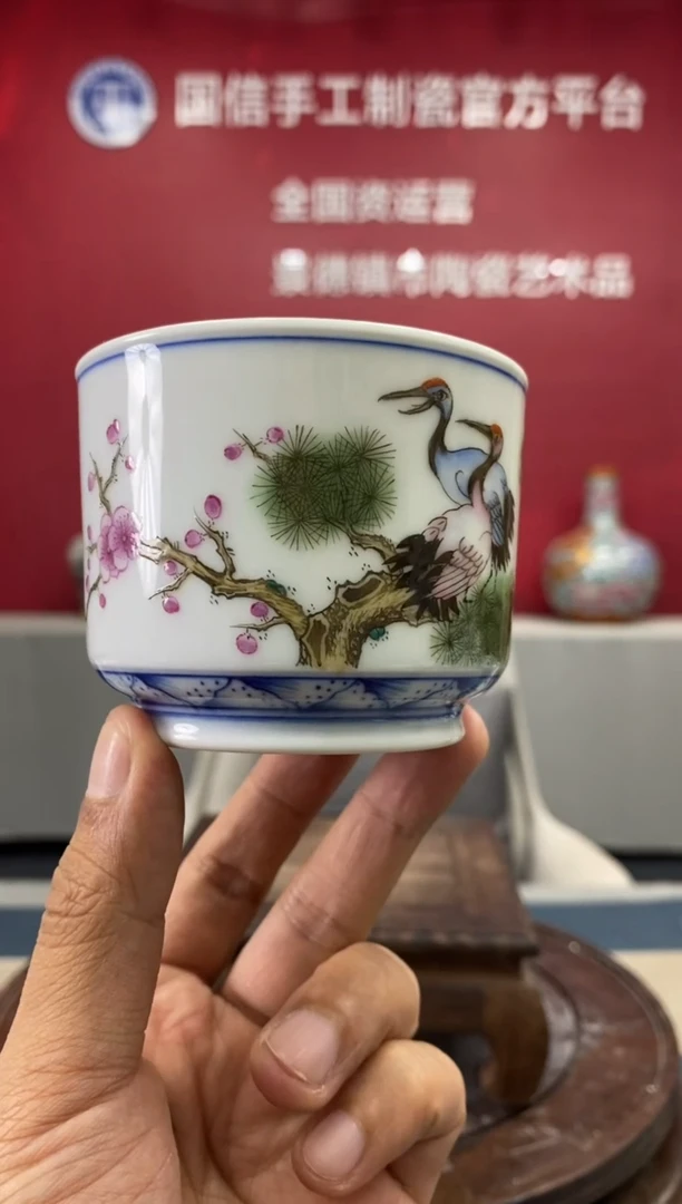 摆件b569景德镇瓷器一件