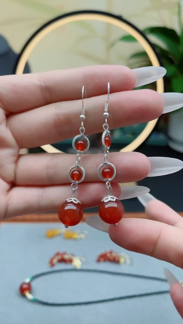 玛瑙/玉髓耳饰银S925镶嵌676红色三连珠