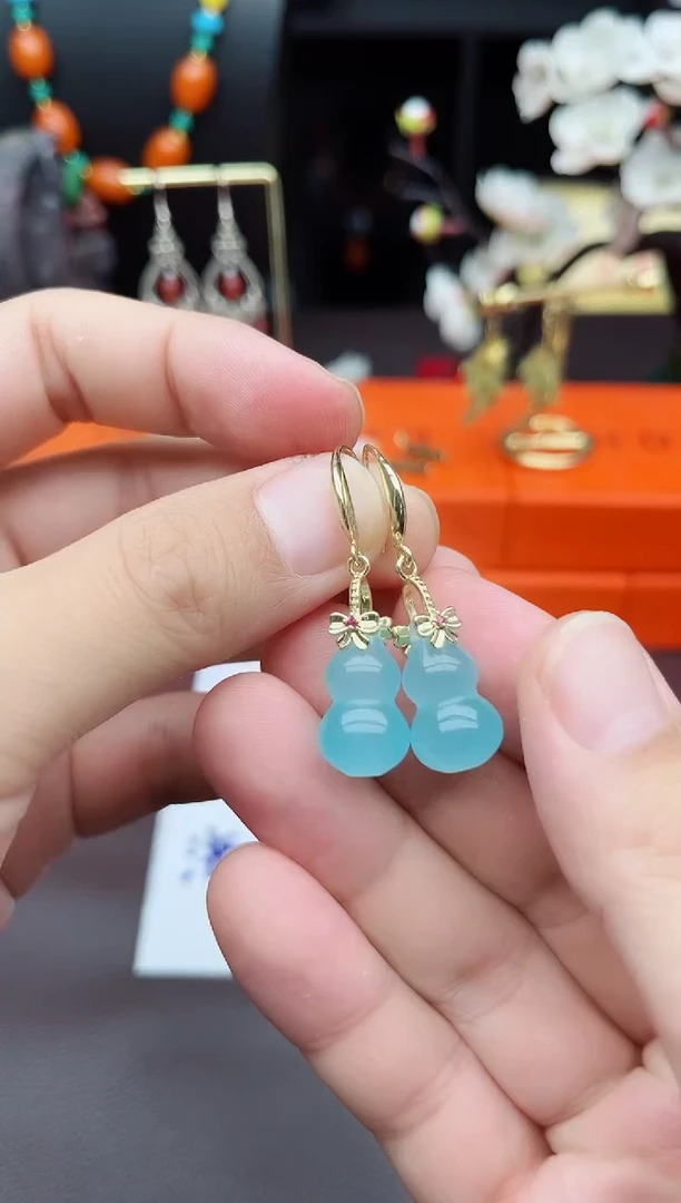 石英质玉（天山翠）银S925镶嵌耳饰535000