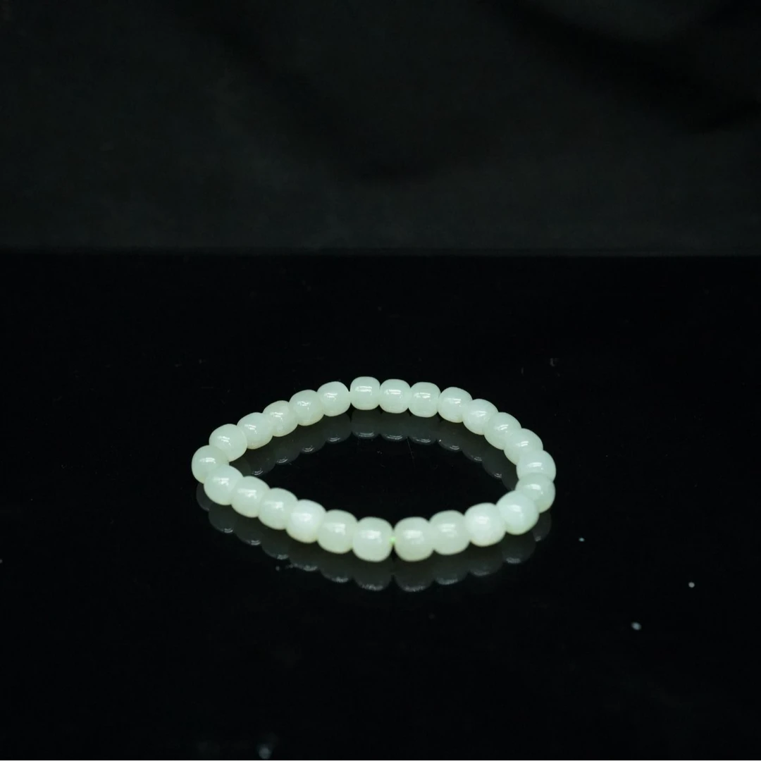 55和田玉晴水手串/001576保利厦门拍卖