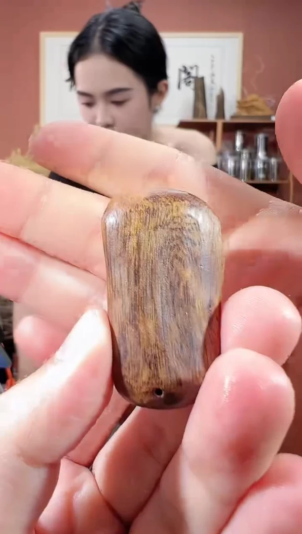 沉香吊坠17号芽庄多样性发一