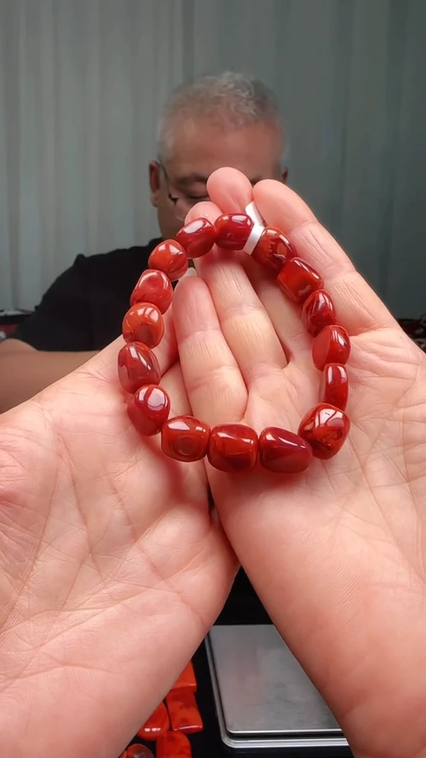 未镶嵌多样性发一件南红玛瑙11mm原矿九口随型手串