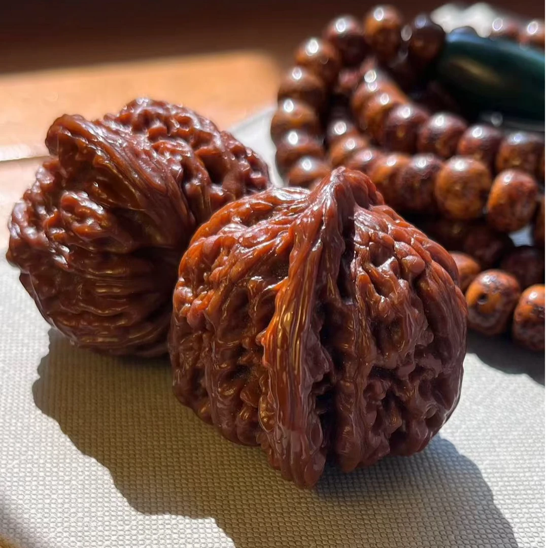 文玩核桃，四座楼，铁锤，元宝，南疆石，白狮子等