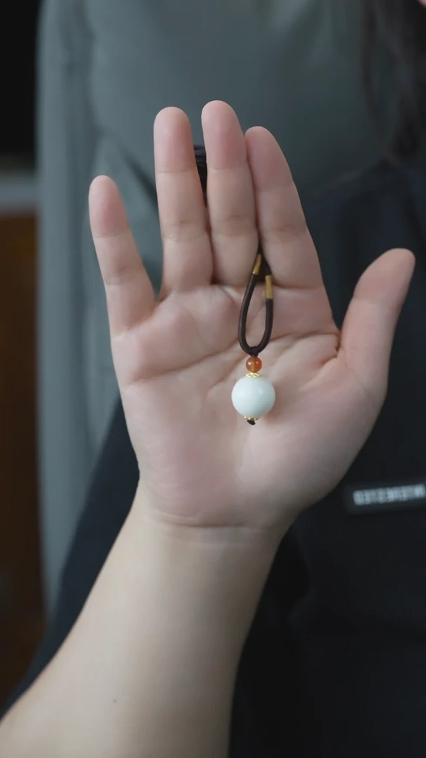 和田玉未镶嵌颈饰转转珠