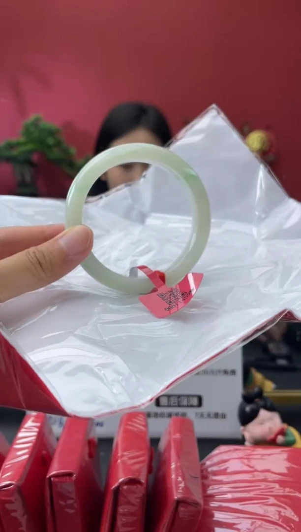 未镶嵌手镯翡翠2