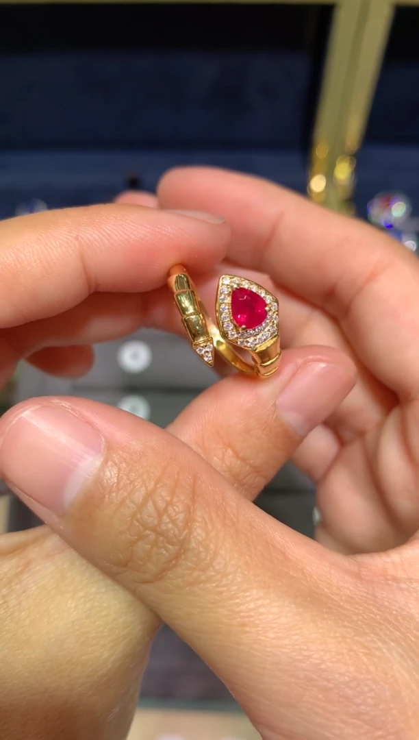 【闪购商品】红宝石戒指18K金镶嵌0.5CT