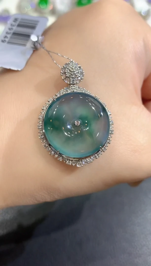 吊坠(不含链)18K金镶嵌翡翠110-吊坠