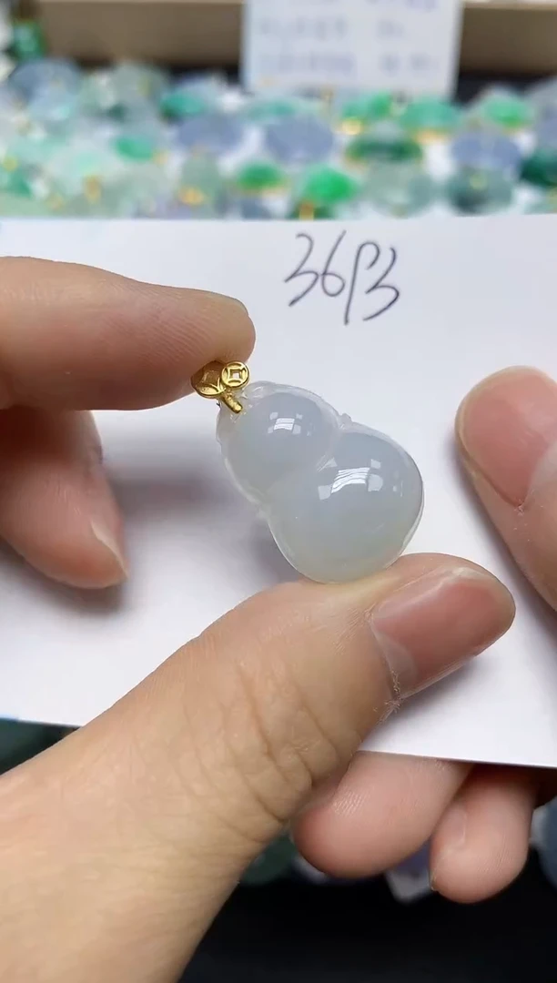 翡翠未镶嵌颈饰天然缅甸翡翠A货