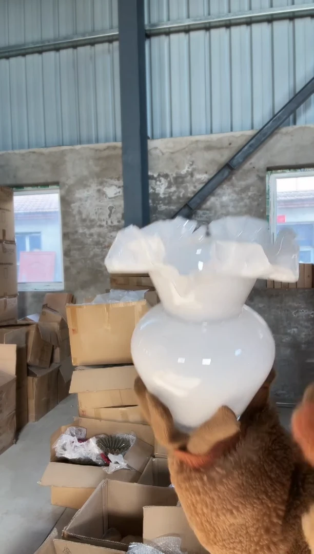 604直播玻璃花瓶