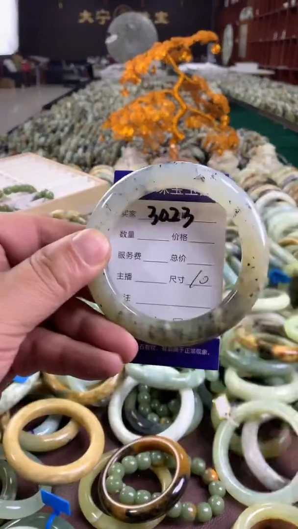 未镶嵌蛇纹石玉手镯3023