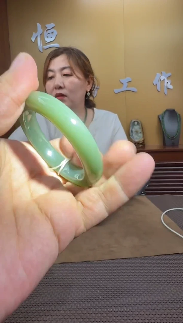 颈饰未镶嵌和田玉手镯54
