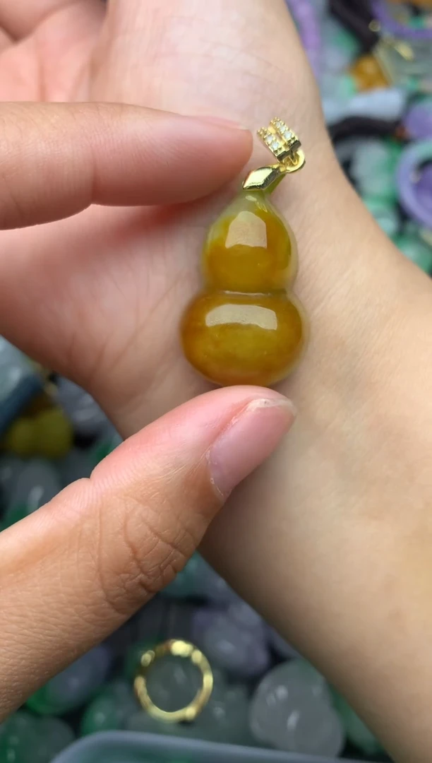 颈饰未镶嵌翡翠缅甸翡翠吊坠