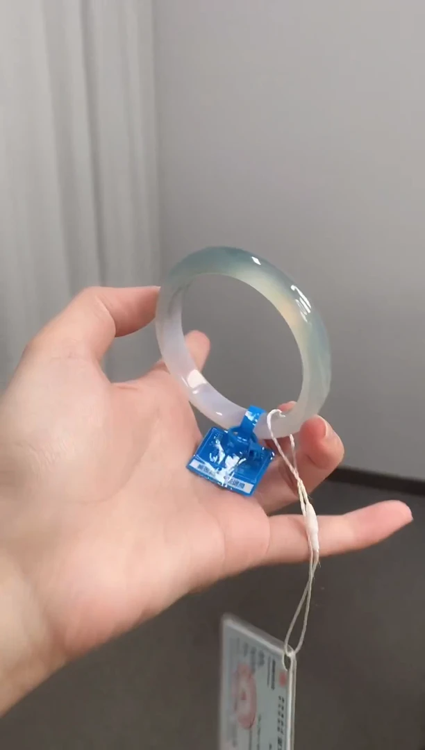 手镯玛瑙/玉髓未镶嵌56正圈半山水