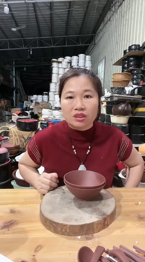 陶大瑕疵紫砂斗笠碗两个