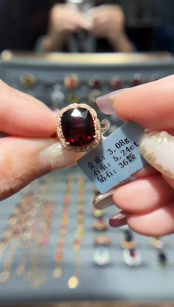 18K金镶嵌戒指碧玺5.24.