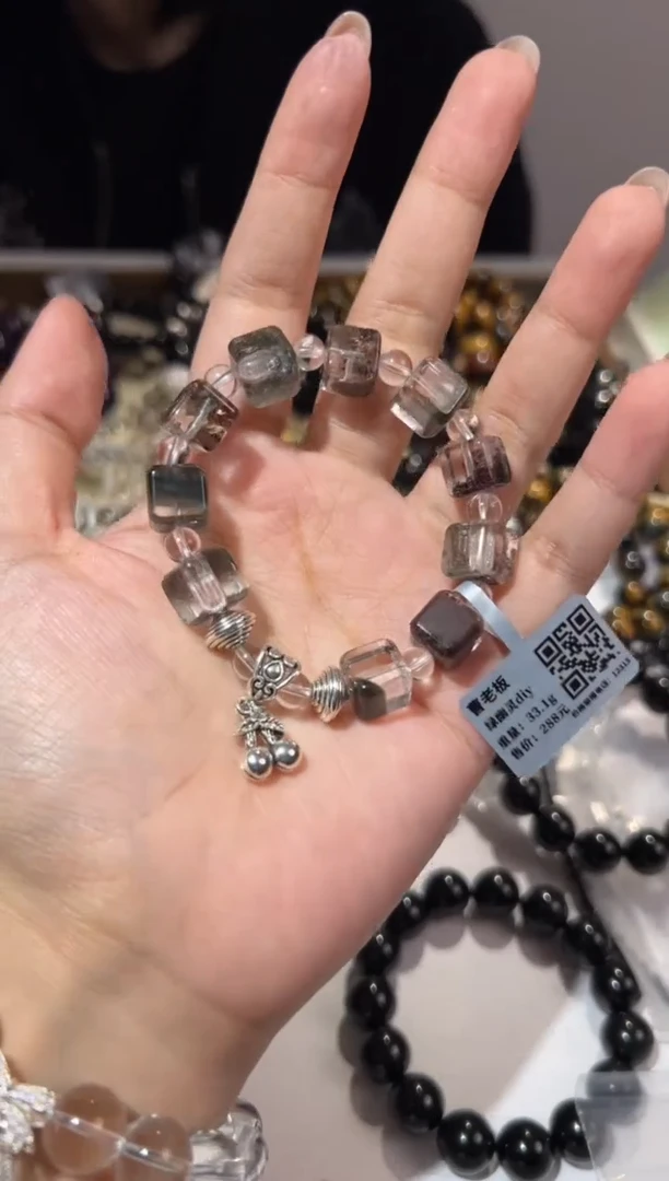 【闪购商品】水晶手链未镶嵌10mm绿幽灵方糖