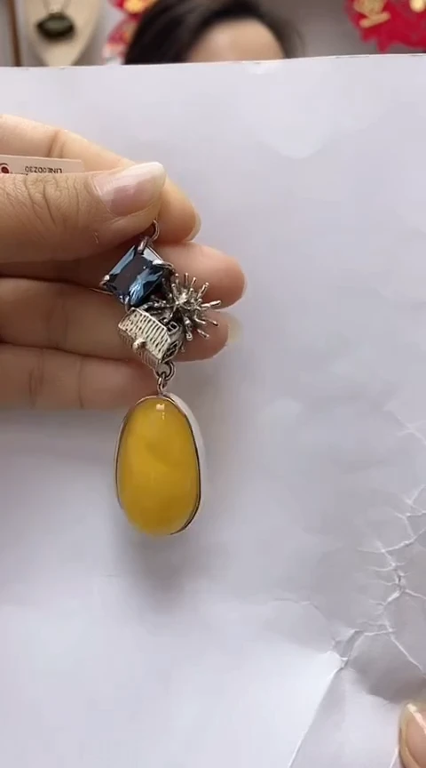 【闪购商品】琥珀裸石银S925镶嵌蜜蜡吊坠