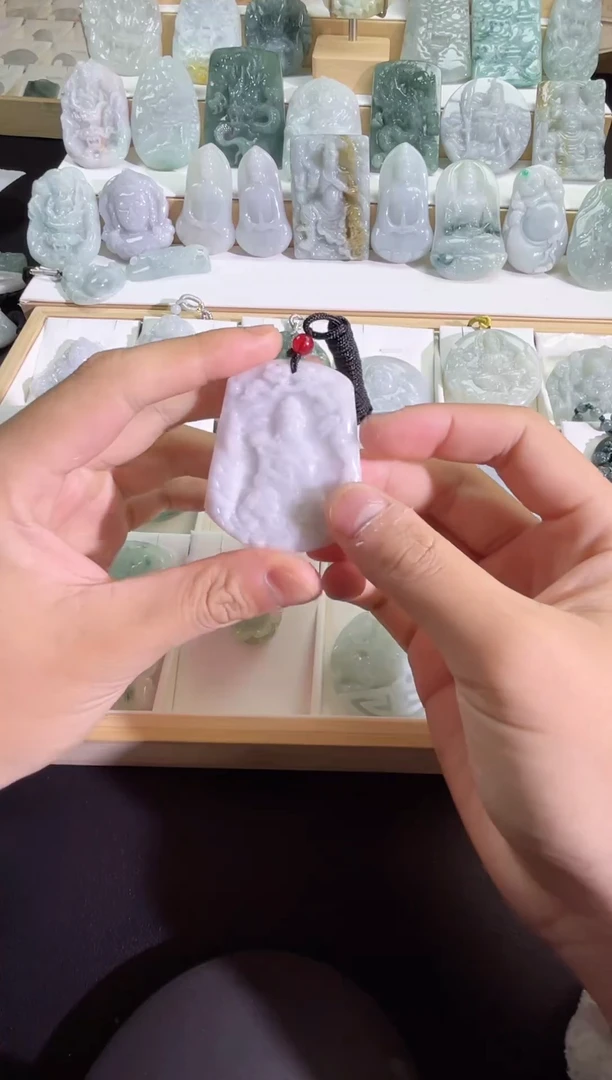 颈饰未镶嵌翡翠11/15  132