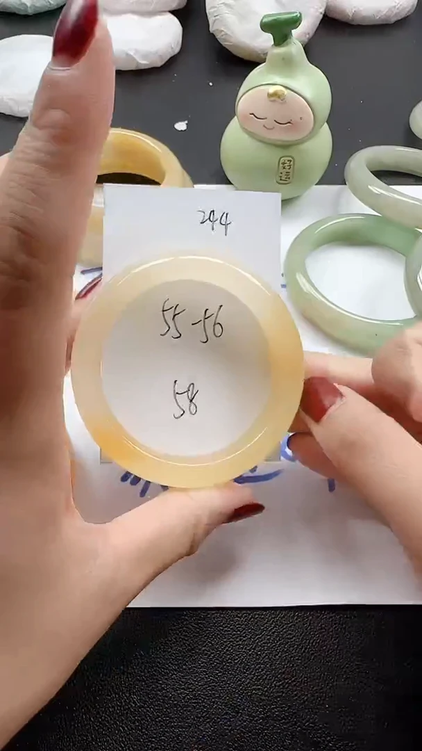 未镶嵌手镯石英质玉244+5556