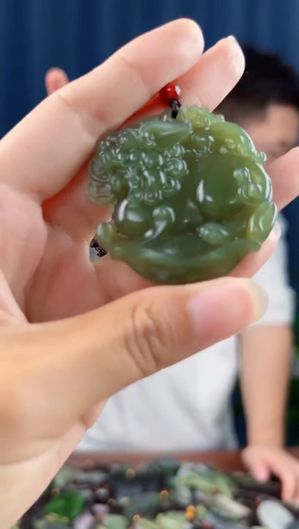 未镶嵌和田玉挂件拍一发一，多样性发货
