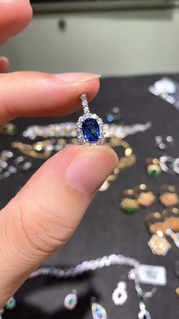 颈饰蓝宝石银S925镀金镶嵌吊坠