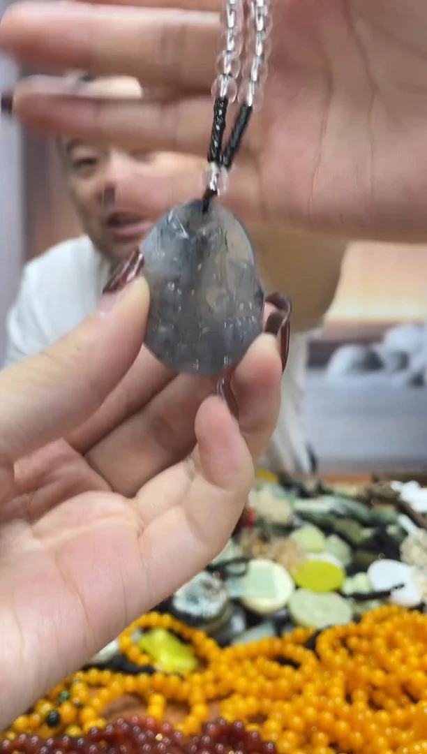 未镶嵌岫玉吊坠·