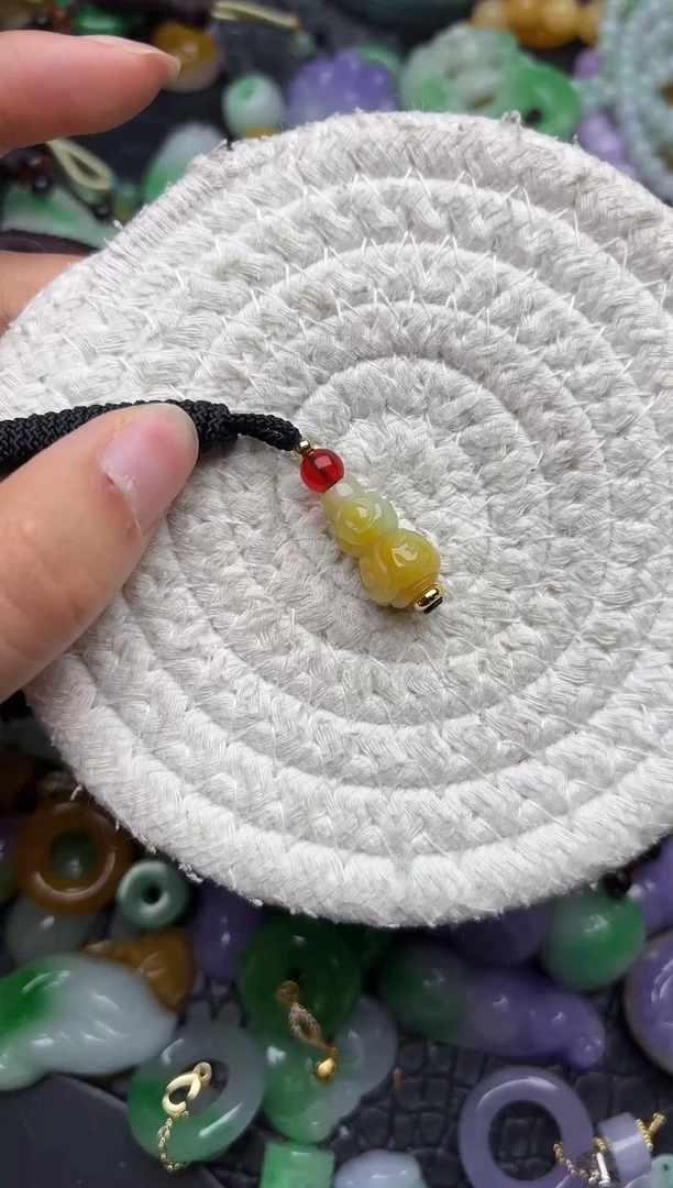 颈饰未镶嵌翡翠缅甸翡翠吊坠