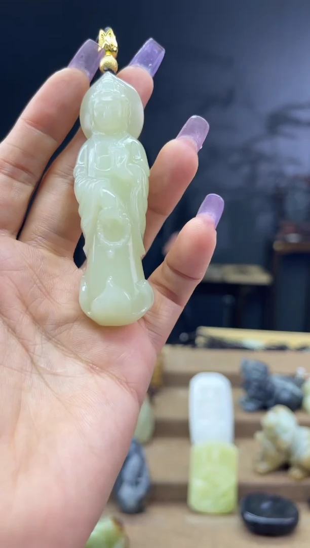 颈饰未镶嵌和田玉1