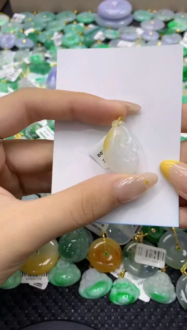 颈饰18K金镶嵌翡翠天然缅甸翡翠A货