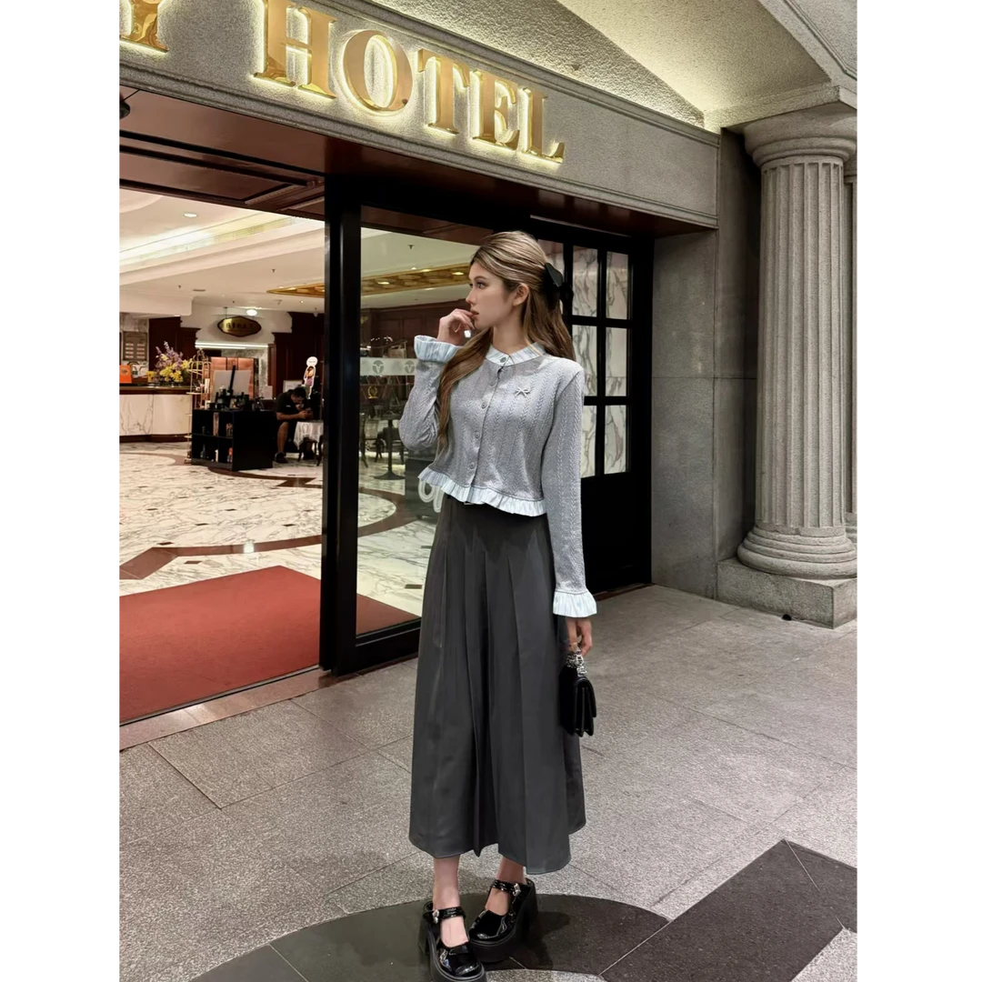 灰色假两件针织开衫女2025设计感拼接荷叶边短上衣长裙套装-148