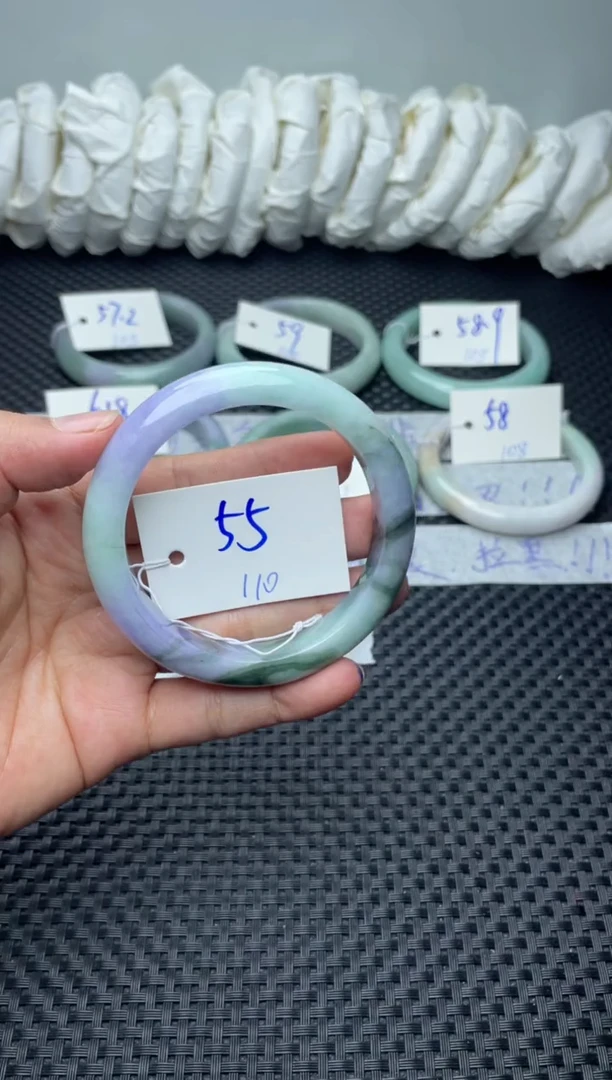 未镶嵌手镯翡翠110