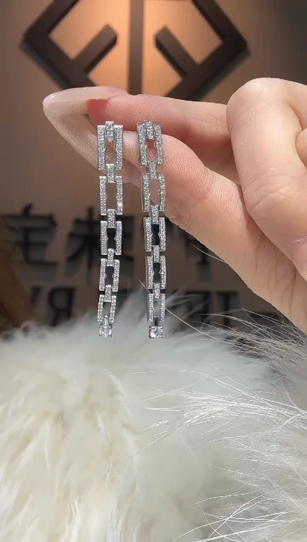 18K金镶嵌耳坠钻石E866912 豪镶大气蛇骨耳坠 多样性