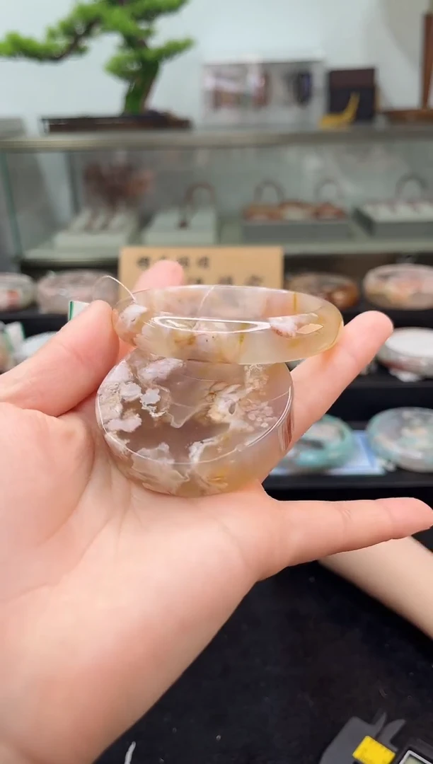 未镶嵌手镯石英质玉56圈口（赠品镯心）3593244
