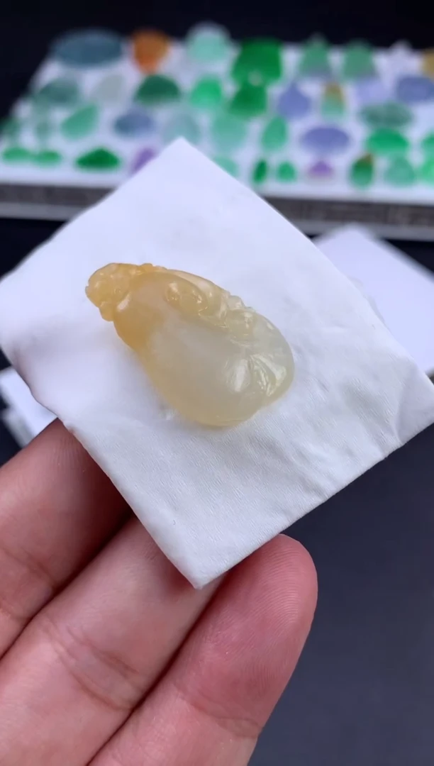 未镶嵌定制翡翠麟翡翠