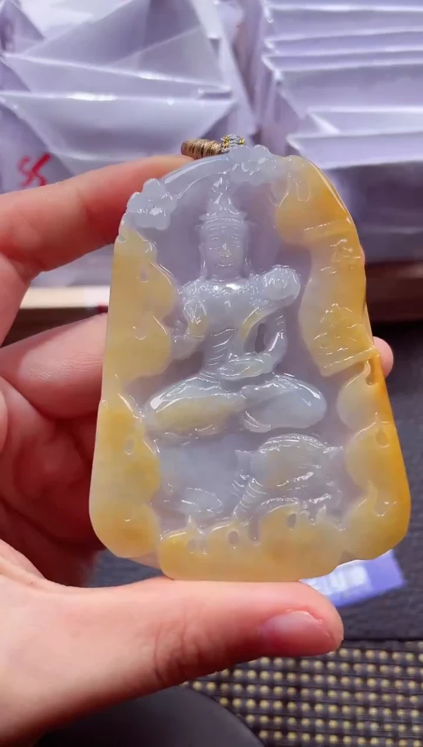 未镶嵌挂件翡翠000888  普贤