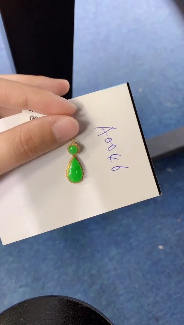 【闪购商品】翡翠颈饰18K金镶嵌000000000