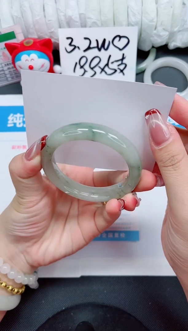 【闪购商品】石英质玉手镯未镶嵌338