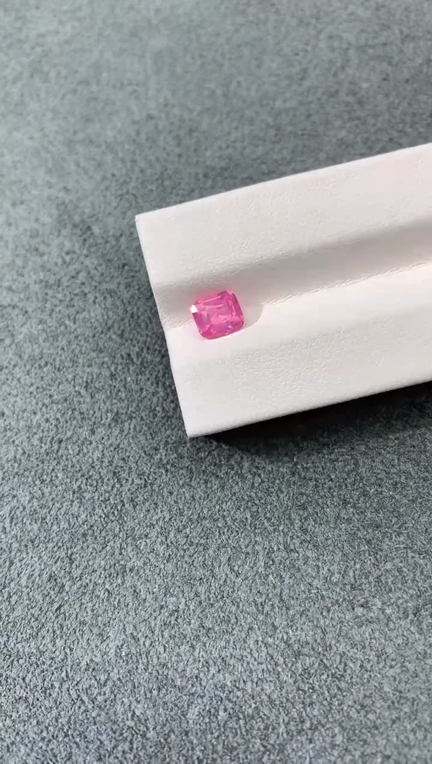 裸石彩色蓝宝石1CT