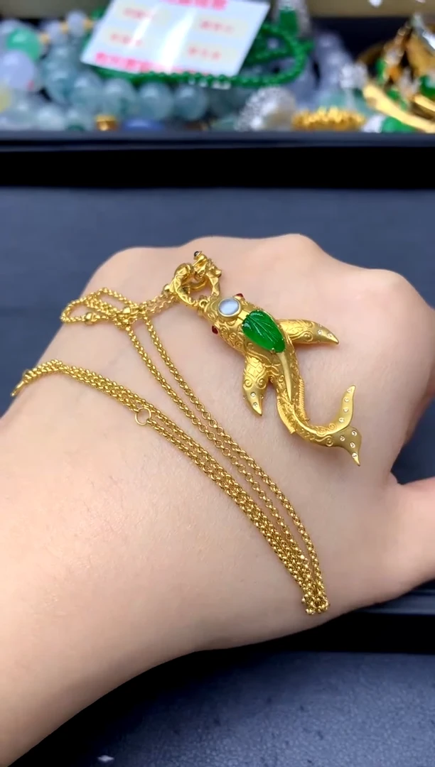 颈饰18K金镶嵌翡翠423 -中国好珍宝