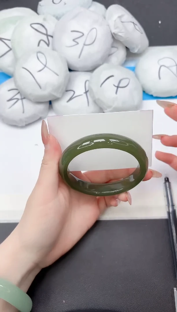 未镶嵌手镯石英质玉6-62.6