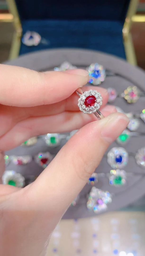 【闪购商品】红宝石戒指18K金镶嵌0.5CT