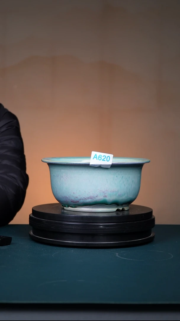 其他瓷全品A620号青绿釉折沿盆  口径21.8高10 NO退NO换